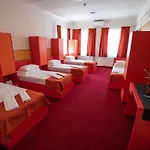 Nepliget Hotel *